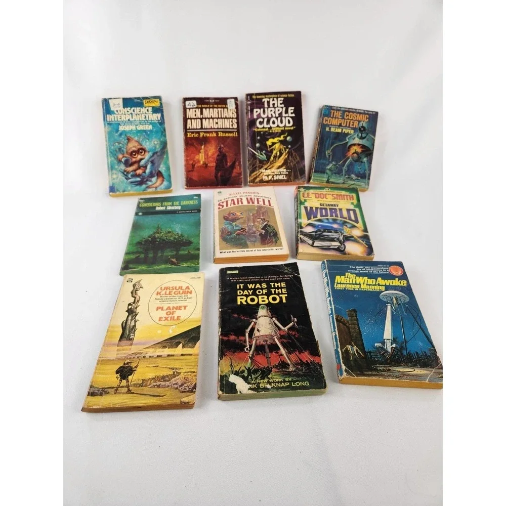 SciFi‎ Paperback Books Various Authors Lot of 10 Manning Le Guin Planet Awoke